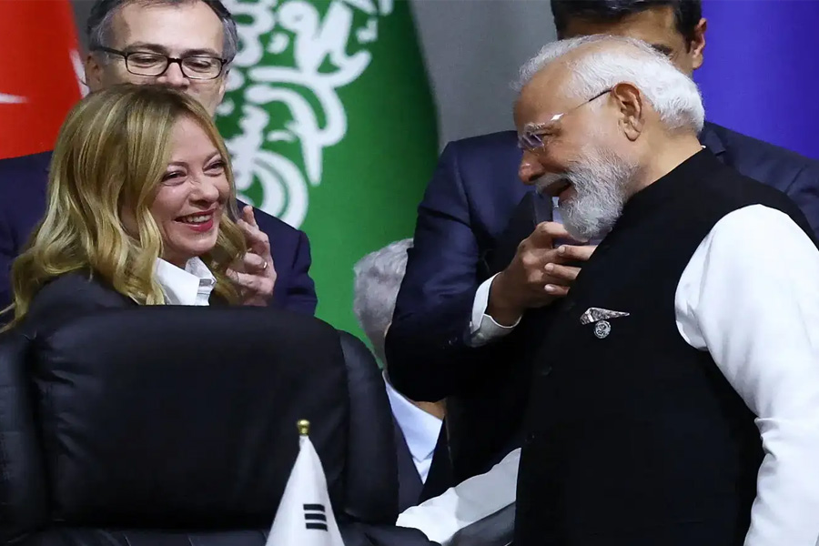 ‘রাঙা হাসি রাশি রাশি’… জি২০ সম্মেলনের ফাঁকেই মুখোমুখি মোদি-মেলোনি