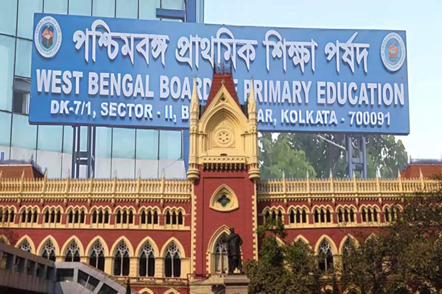শুনানি শেষ হলেও স্থগিত রায়দান, হাই কোর্টে ঝুলে প্রাথমিকের ৩২ হাজার শিক্ষকের ভাগ্য