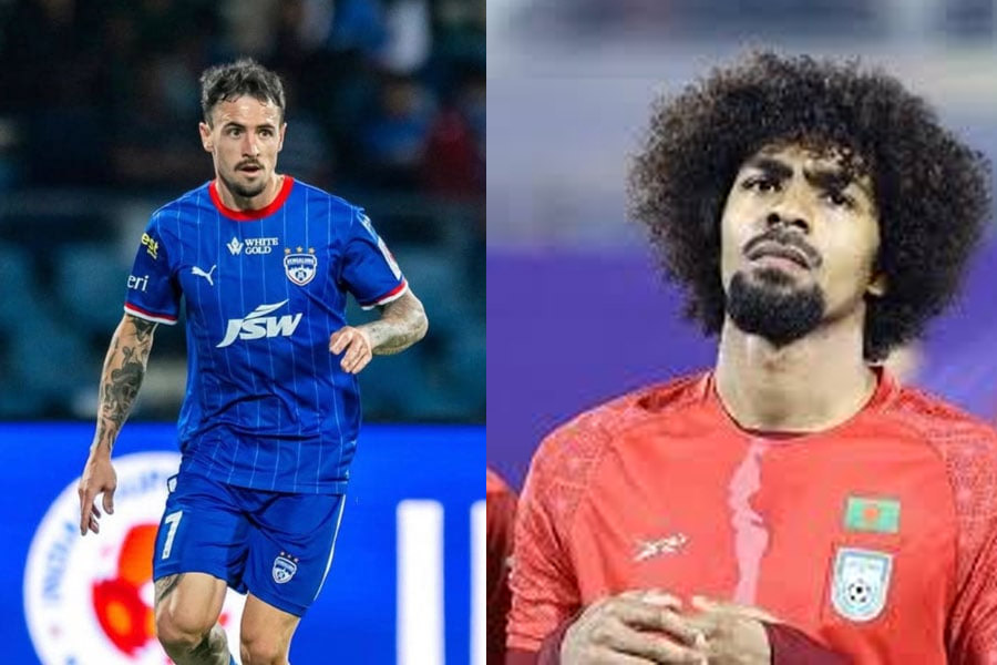হামজার পালটা উইলিয়ামস! ‘বিদেশি’ চমক রেখেই বাংলাদেশের বিরুদ্ধে দল ঘোষণা খালিদের