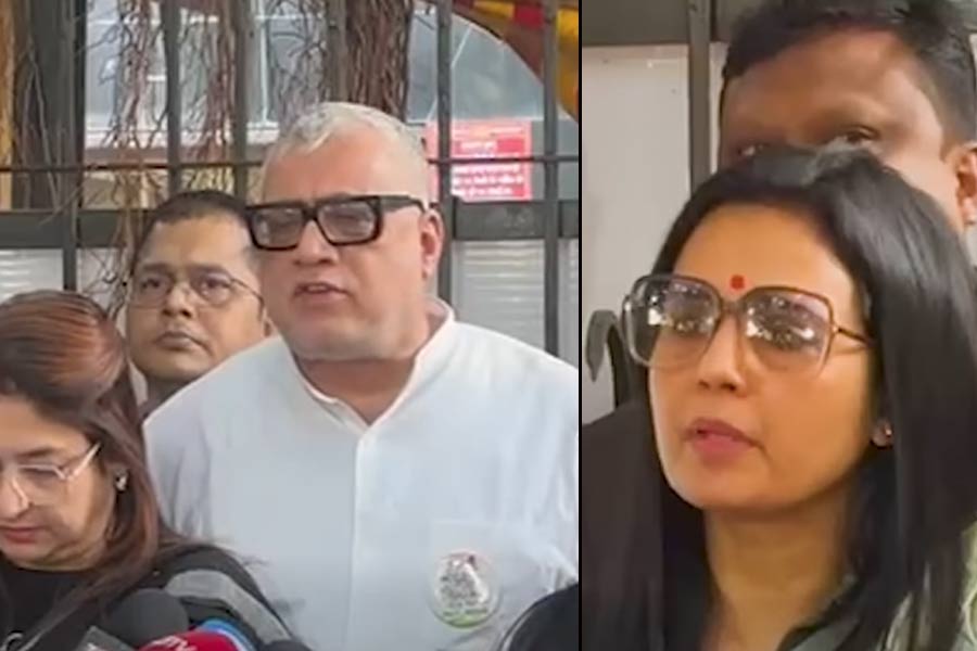 রক্ত লেগে জ্ঞানেশের হাতেই! তৃণমূল প্রতিনিধি দলের নিশানায় মুখ্য নির্বাচন কমিশনার