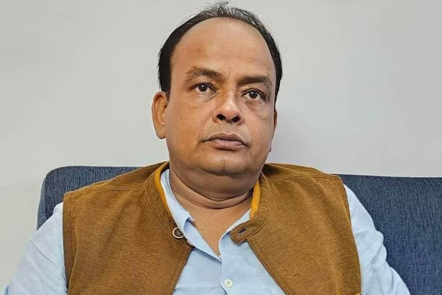 ‘বাড়িতে এলে বিএলওদের আটকে রাখুন’, ঝাড়খণ্ডের মন্ত্রীর ‘নিদানে’ তুঙ্গে বিতর্ক