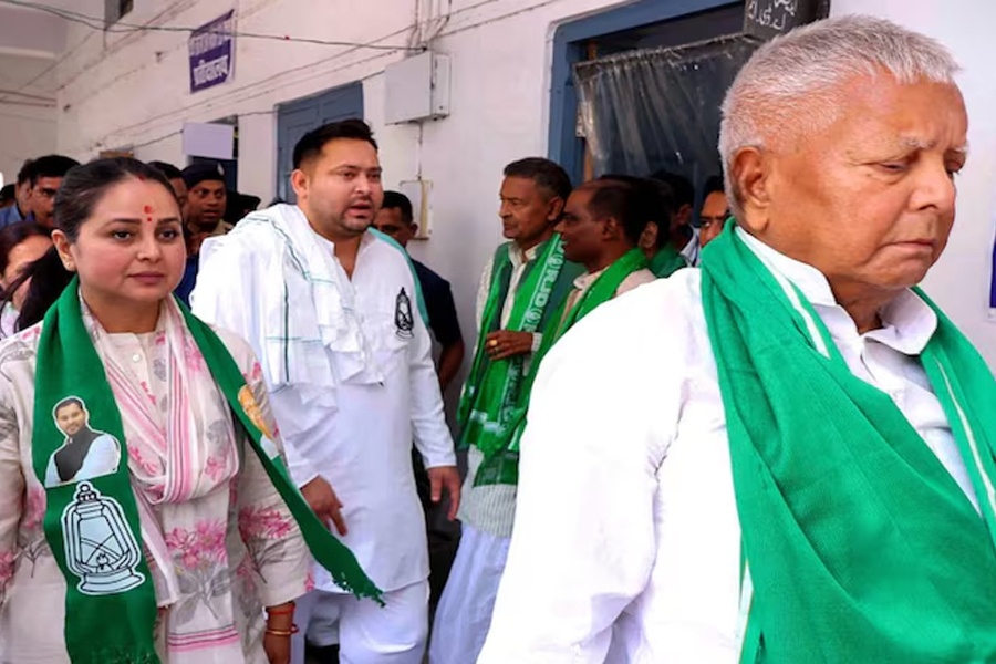 ‘নারী-বিরোধী’, লালু পরিবারের ফাটল চওড়া হতেই খোঁচা বিজেপির