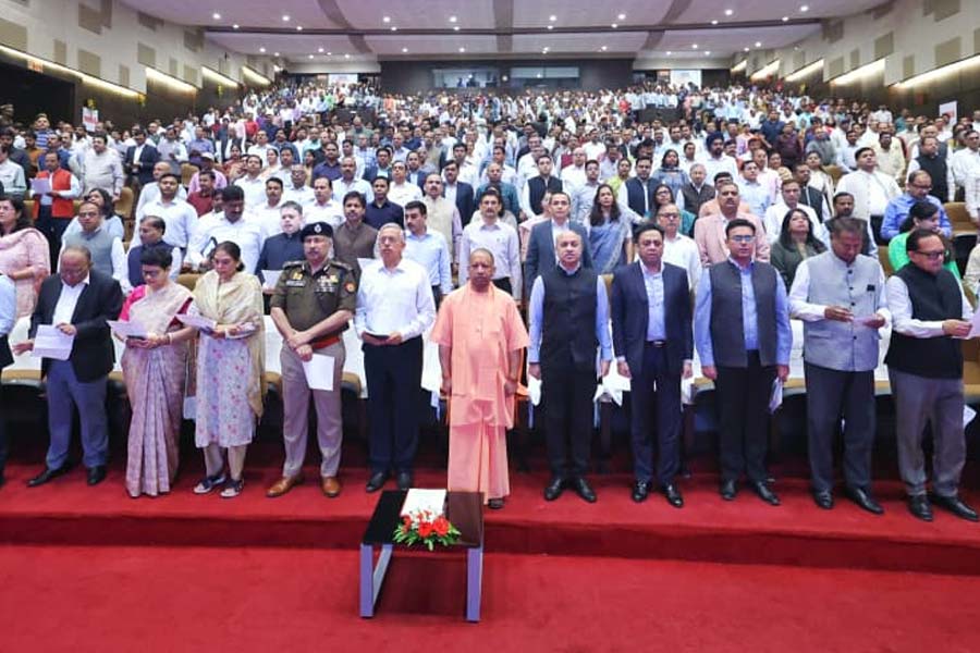 ‘দেশের স্বাধীনতার চিরন্তন মন্ত্র’, বন্দে মাতরম-এর ১৫০ বছর পূর্তিতে আপ্লুত যোগী
