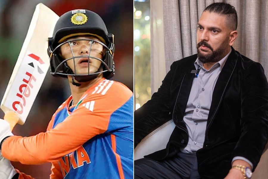 ‘অভিষেককে তালিম দিতে গিয়ে কোচিং শিখেছি’, অজি সফরের মাঝে বললেন যুবরাজ