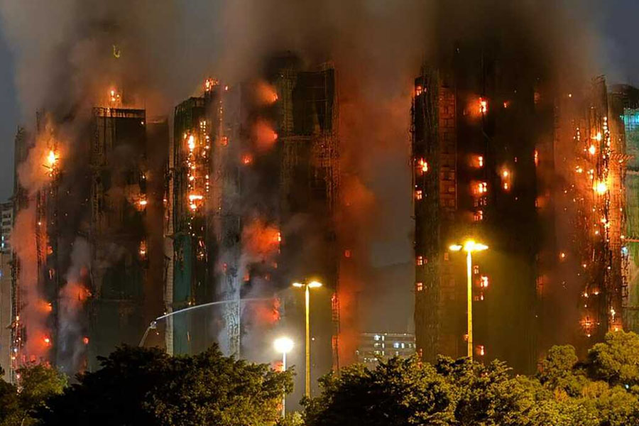 কাজ করেনি ফায়ার অ্যালার্ম, হংকংয়ের অগ্নিকাণ্ডে মৃত বেড়ে ১২৮