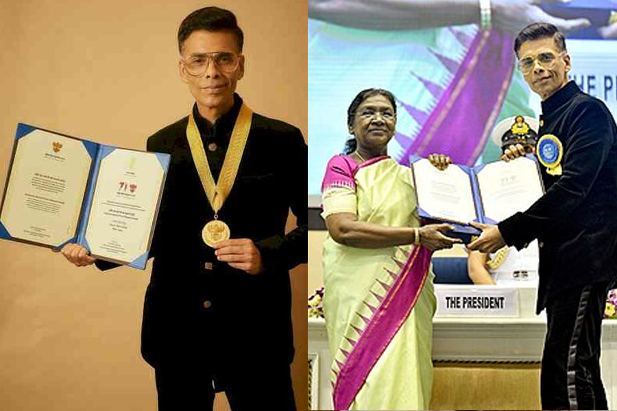 তারকার নিঃসঙ্গতা! জাতীয় পুরস্কার প্রাপ্তির মঞ্চেও বিষণ্ণ ছিলেন করণ জোহর, কেন?