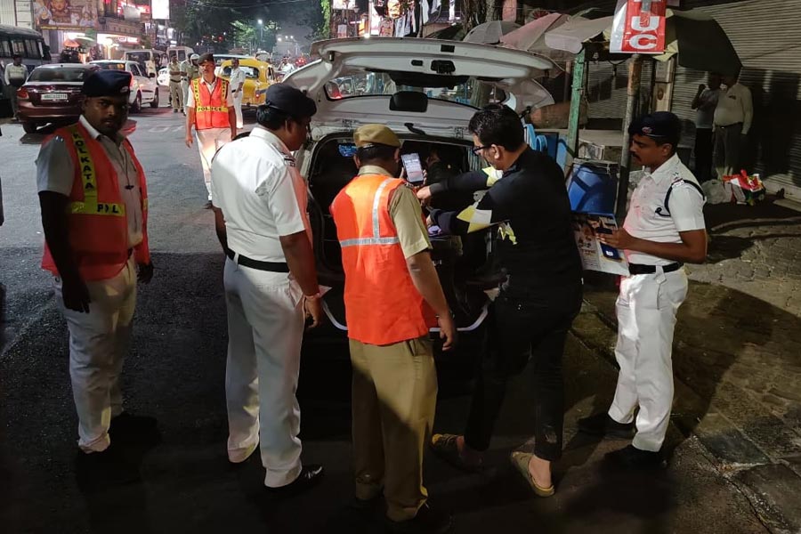 দিল্লি বিস্ফোরণের পরেই হাই অ্যালার্ট কলকাতায়, সমস্ত থানাকে সতর্ক করল লালবাজার