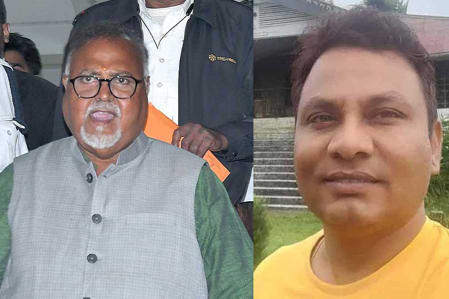 পার্থের সঙ্গে ‘যোগ’ ছিল ‘মিডলম্যান’ প্রসন্নের! নিয়োগ দুর্নীতিতে সাক্ষীর বয়ানে বড় খোলসা