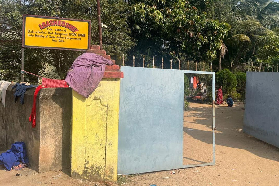‘কুষ্ঠ’ তাই আদ্রার হোমে বিতাড়িত! নথিহীন জীবনে এসআইআর আঁধার!