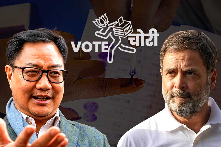 ‘হাইড্রোজেন বোমা ফাটল না’, রাহুলকে কটাক্ষ রিজিজুর