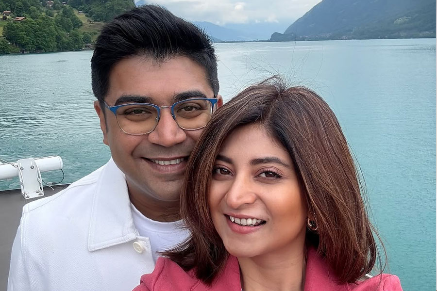 ‘তোমাকে পেয়ে আমি গর্বিত’, জন্মদিনে স্বামী সৌম্যকে ভালোবাসায় ভরালেন সন্দীপ্তা, কীভাবে সেলিব্রেশন?