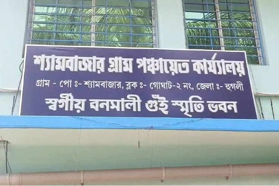 ভোটার তালিকা থেকে উধাও প্রাক্তন পঞ্চায়েত নেতার পরিবার! ‘তৃণমূল বলেই বাদ?’ প্রশ্ন পরিবারের