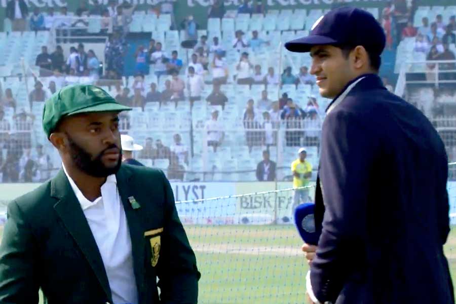 ইডেনে টস হারল ভারত, ৪ স্পিনার নিয়ে নামছে টিম ইন্ডিয়া