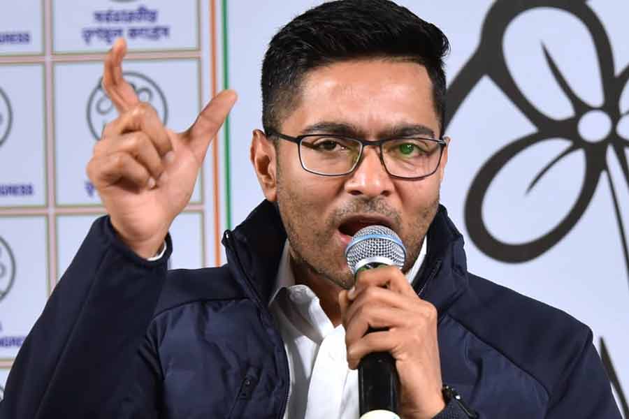 সবচেয়ে কম নাম বাদ বাংলায়! ‘SIR করে কটা বাংলাদেশি-রোহিঙ্গা পেলেন?’, কমিশনকে প্রশ্ন অভিষেকের