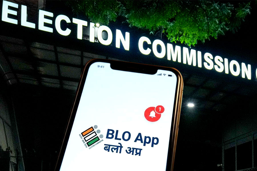 হিয়ারিং নোটিস পাচ্ছেন তো ভোটাররা? জানতে BLO অ্যাপে নয়া অপশন জুড়ল কমিশন