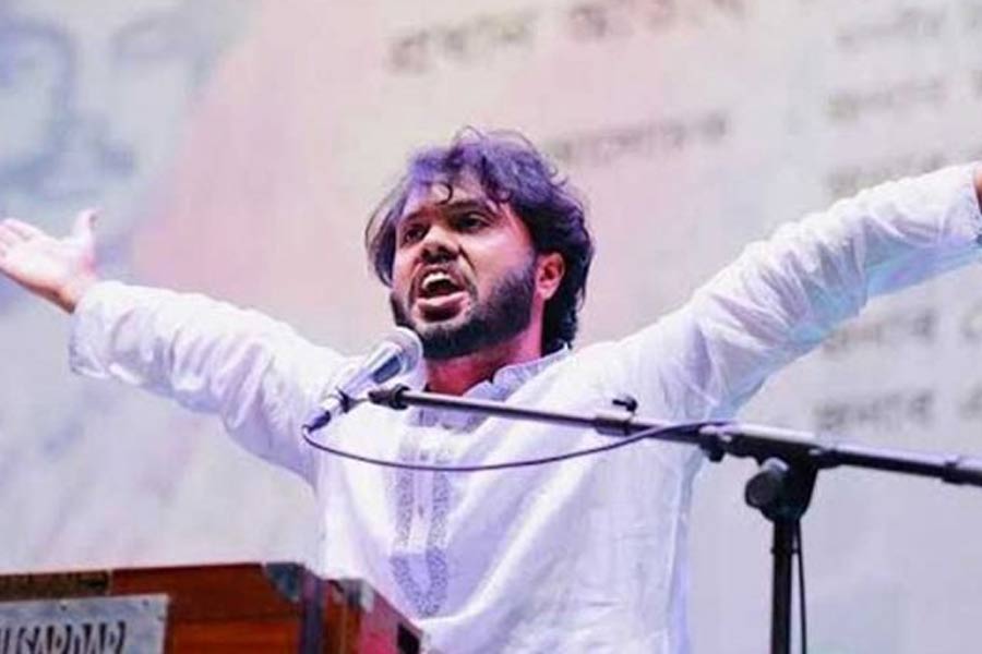 ভোটের দিন ঘোষণার পরই অশান্ত বাংলাদেশ, গুলিবিদ্ধ ঢাকার সম্ভাব্য প্রার্থী