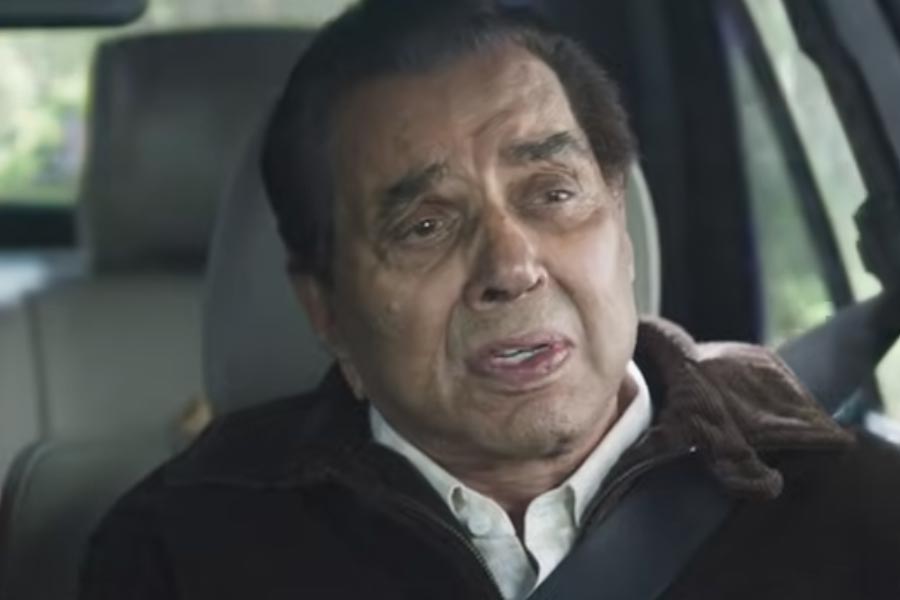 ধর্মেন্দ্রর শেষ ছবি! ‘ইক্কিস’-এর ট্রেলারে অভিনেতাকে দেখে মনখারাপ নেটদুনিয়ার