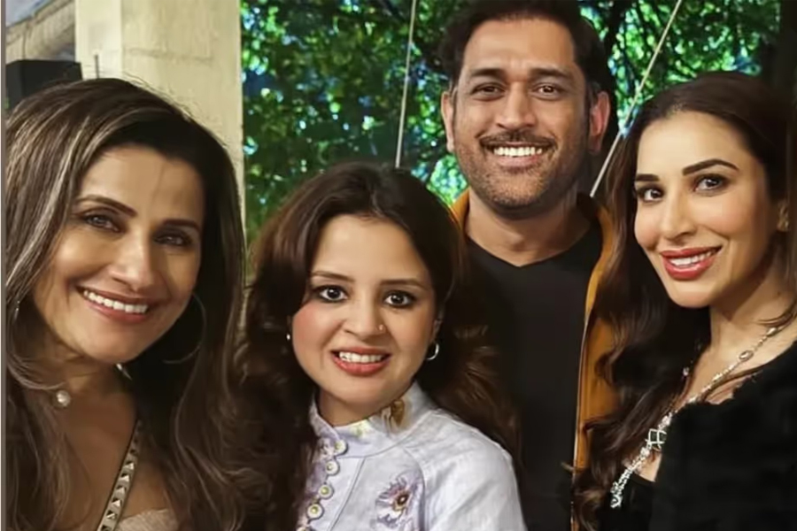 সলমনের জন্মদিনে ‘দাবাং’ মেজাজে ছবি ধোনির, তবু লাইমলাইটে সাক্ষীই! কীভাবে?