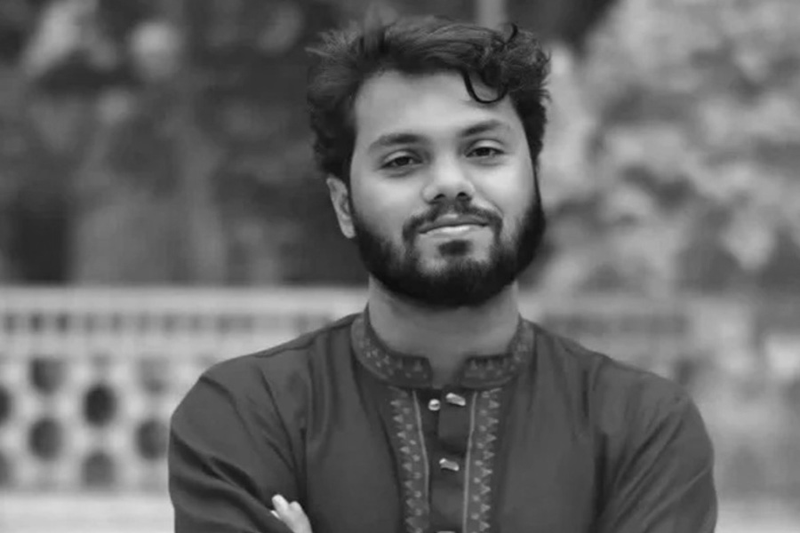 ভারতে পালিয়েছে হাদির দুই হত্যাকারী, ইউনুসের ‘ভারতবিদ্বেষী’ আবহে ঘোষণা ঢাকা পুলিশের