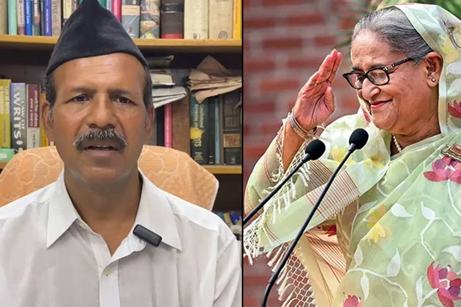 নেই হাসিনা, কোণঠাসা হিন্দুরা! ‘মুজিবগড়ে’ প্রাণ হাতে ভোটের লড়াইয়ে হিন্দু মহাজোটের গোবিন্দচন্দ্র