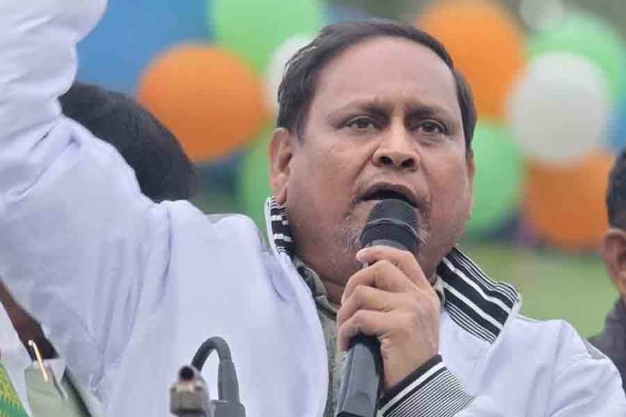 বাবার নিরাপত্তারক্ষীকে তুমুল মার! হুমায়ুনের শক্তিপুরের বাড়িতে পুলিশ, গ্রেপ্তার বিধায়ক পুত্র