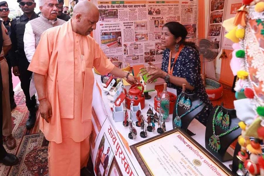 স্টার্টআপে লক্ষ্মী লাভ, যোগীর উৎসাহে তরতরিয়ে এগিয়ে চলেছে মহিলাদের স্বনির্ভর প্রতিষ্ঠান