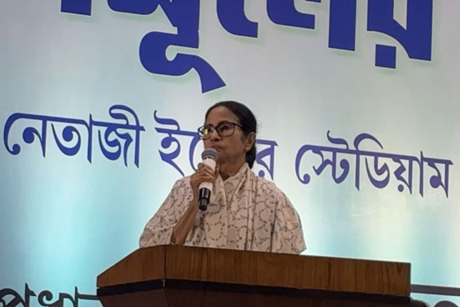 ‘বাংলায় থাকতে ভোটার লিস্টে নাম তুলুন, বিহার থেকে নাম কাটুন’, BLA-দের বৈঠকে বার্তা মমতার