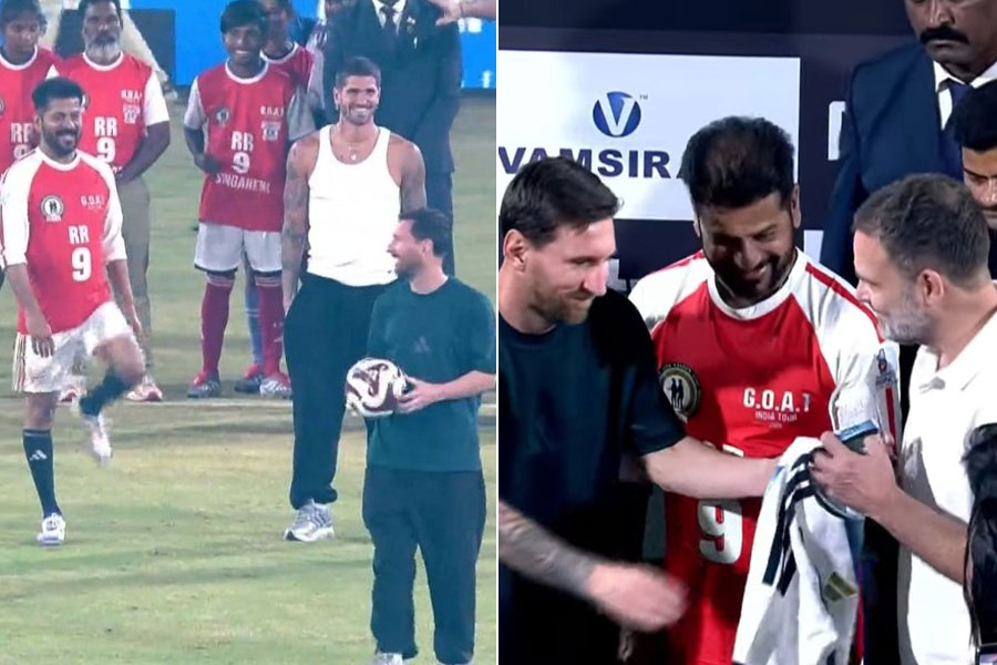 হায়দরাবাদে রাহুল গান্ধীকে জার্সি উপহার মেসির, ফুটবলে মাতলেন তেলেঙ্গানার মুখ্যমন্ত্রীর সঙ্গে