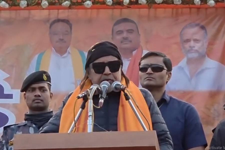 ‘বাংলাকে বাংলাদেশ করা সহজ নয়’, আসানসোলে পালটা মেরুকরণের বার্তা মিঠুনের