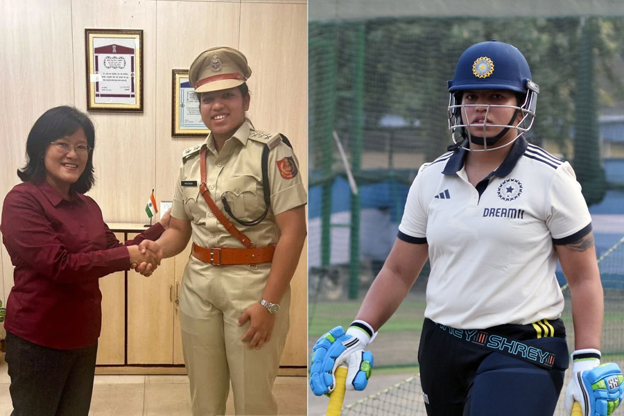 ‘প্রথমবার ভারতের জার্সি পরার মতোই পুলিশের উর্দি পরার অনুভূতি’, অনুশীলনে আবেগঘন রিচা