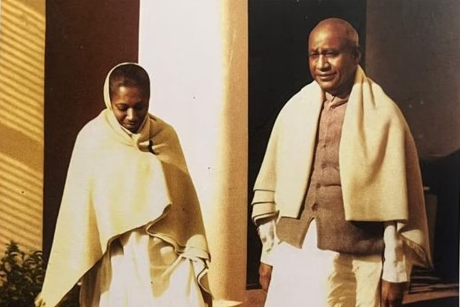‘মিথ্যে বলছেন রাজনাথ’, নেহরু বিতর্কে সর্দার প্যাটেলের কন্যার ডায়েরি প্রকাশ কংগ্রেসের