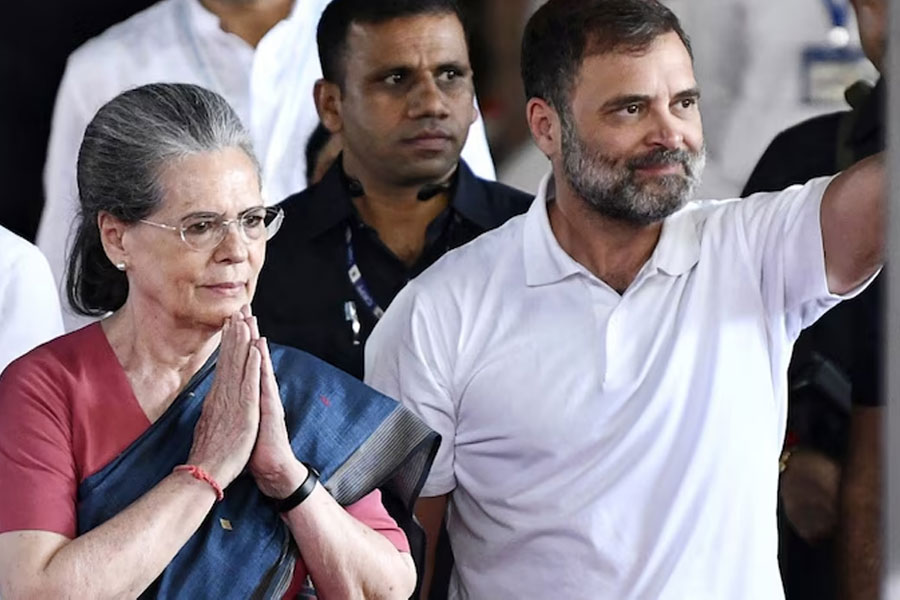 ন্যাশনাল হেরাল্ড মামলায় বিরাট স্বস্তি সোনিয়া-রাহুলের, ইডির যুক্তি শুনলই না আদালত
