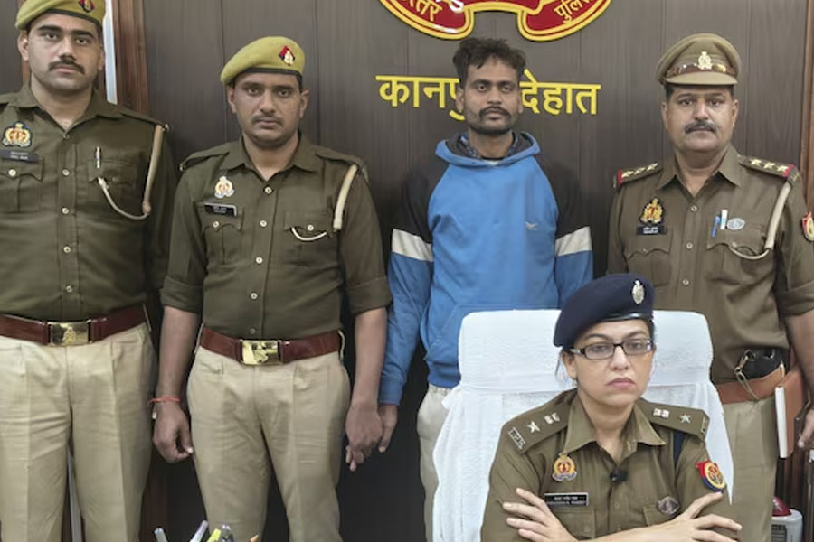 বিবাহিত প্রেমিকাকে ফিরে পেতে বশীকরণের আশ্রয়, তান্ত্রিকের খপ্পরে পড়ে মৃত্যু যুবকের!