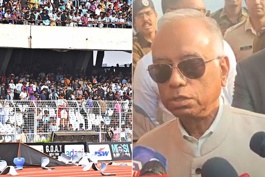 তৎপরতার সঙ্গে যুবভারতীর অবস্থা পর্যবেক্ষণে তদন্ত কমিটি, কী জানালেন অবসরপ্রাপ্ত বিচারপতি?