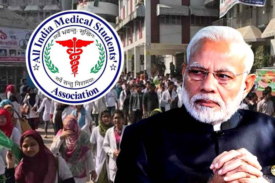 হিংসার বাংলাদেশে আটকে ভারতীয় মেডিক্যাল পড়ুয়ারা, জরুরি হস্তক্ষেপের দাবিতে মোদিকে চিঠি