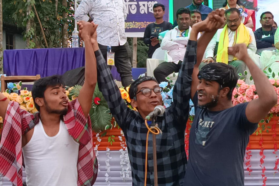 রাজ্যের দ্বিতীয় বৃহত্তম বিল রক্ষায় নাটক ছাত্র-যুবদের, বসিরহাটে অভিনব উদ্যোগ