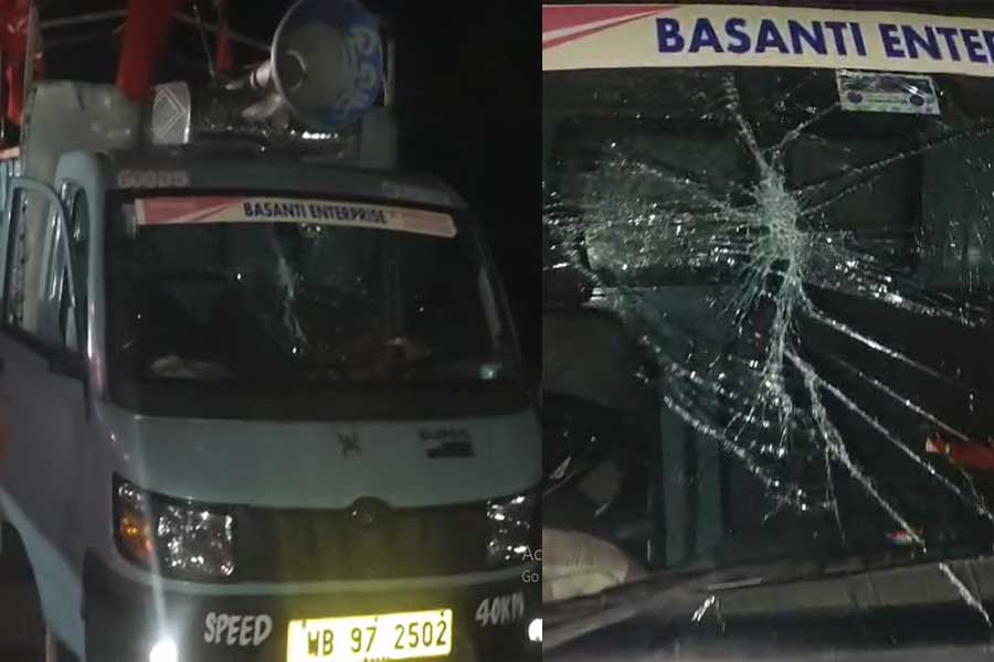 বাংলা বাঁচাও যাত্রায় বেরিয়ে ‘আক্রান্ত’ সিপিএম, গাড়ি ভাঙচুর, শান্তিপুরে উত্তেজনা