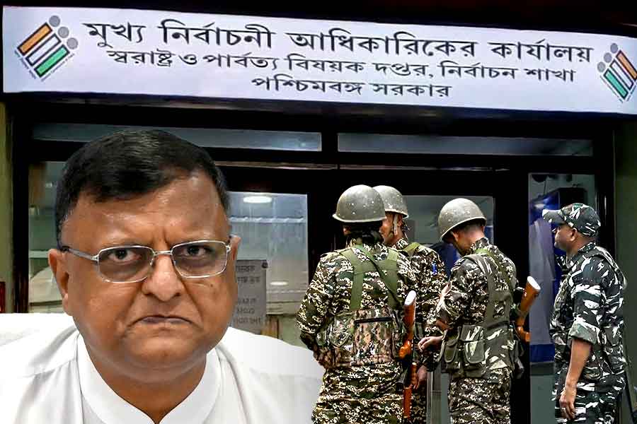 শুনানি পর্বে সিইও দপ্তরে কেন্দ্রীয় নিরাপত্তা, আধিকারিকরা জেলায় গেলে থাকবে আধাসেনা বাহিনী