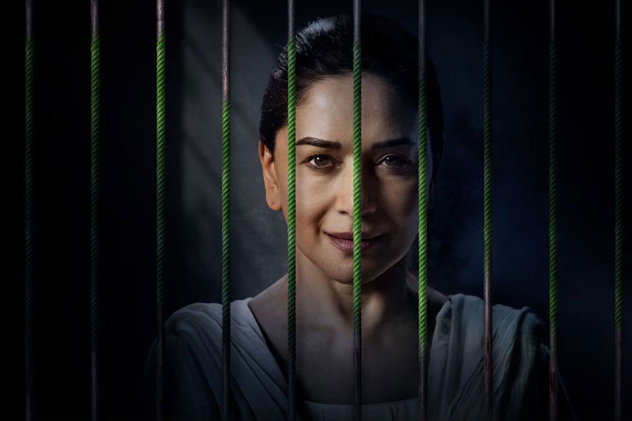 পুলিশ ও সিরিয়াল কিলার এক ঘাটে জল খায়! কেমন হল মাধুরীর ‘মিসেস দেশপাণ্ডে’? পড়ুন রিভিউ