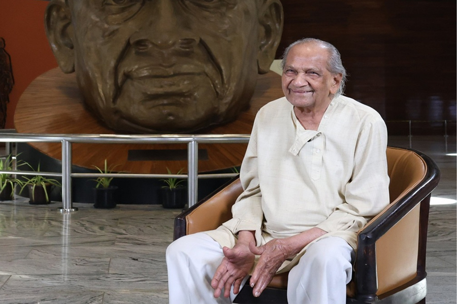 প্রয়াত স্ট্যাচু অফ ইউনিটির ডিজাইনার রাম সুতার, শোক প্রকাশ প্রধানমন্ত্রীর