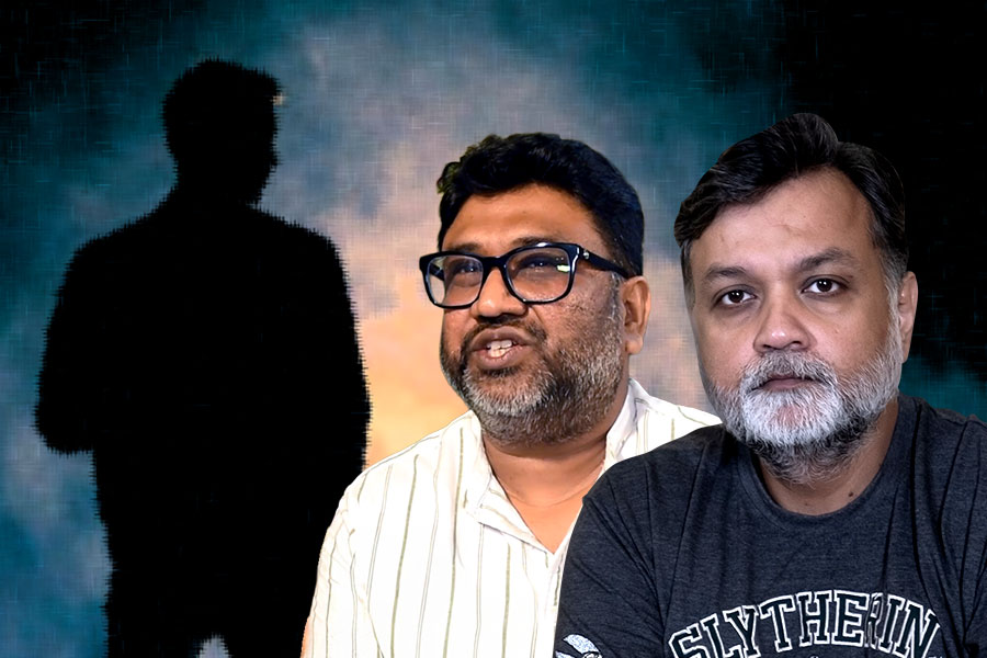 এজেন্সি দিয়ে ছবির রেটিং কমানো হচ্ছে! ‘প্যান্ডোরা বক্স খুলে দেব’, ক্ষুব্ধ সৃজিত-রানার নিশানায় কে?