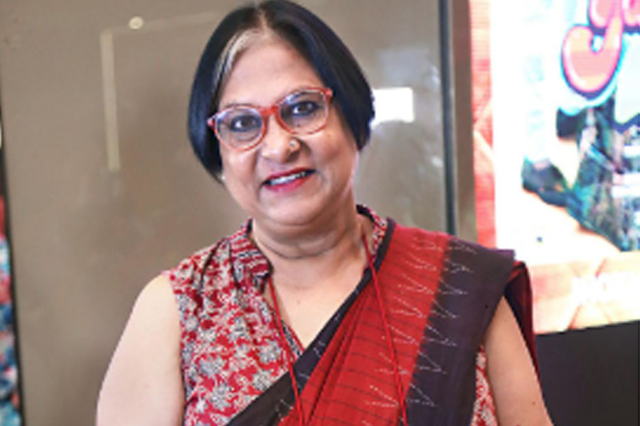খাদ্যে বিষক্রিয়ায় গুরুতর অসুস্থ! হাসপাতালে ভর্তি পরিচালক সুদেষ্ণা রায়
