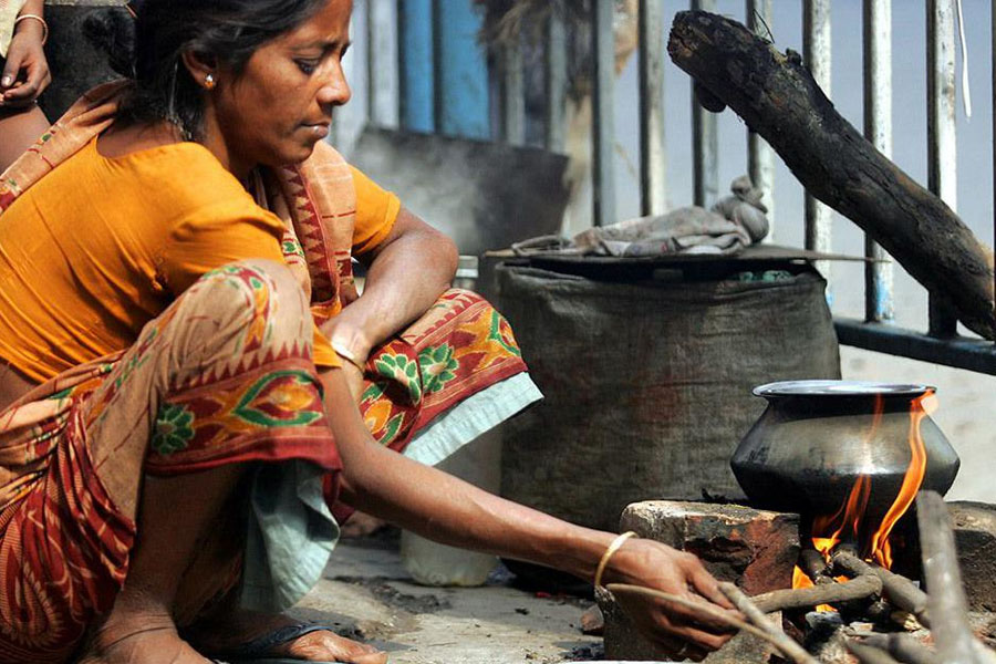 ভাষণই সার, প্রধানমন্ত্রী উজ্জ্বলা যোজনায় বাড়ছে না গ্রাহকের সংখ্যা, প্রকাশ্যে রিপোর্ট