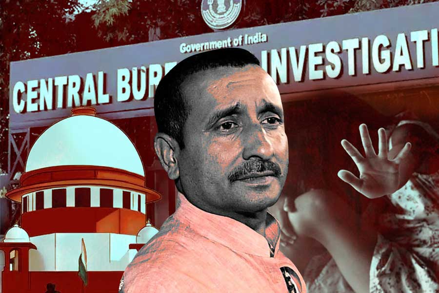 কুলদীপের মুক্তি-মামলা: সুপ্রিম কোর্টে আস্থা রাখছেন উন্নাওয়ের নির্যাতিতা, শঙ্কা সিবিআইকে নিয়ে